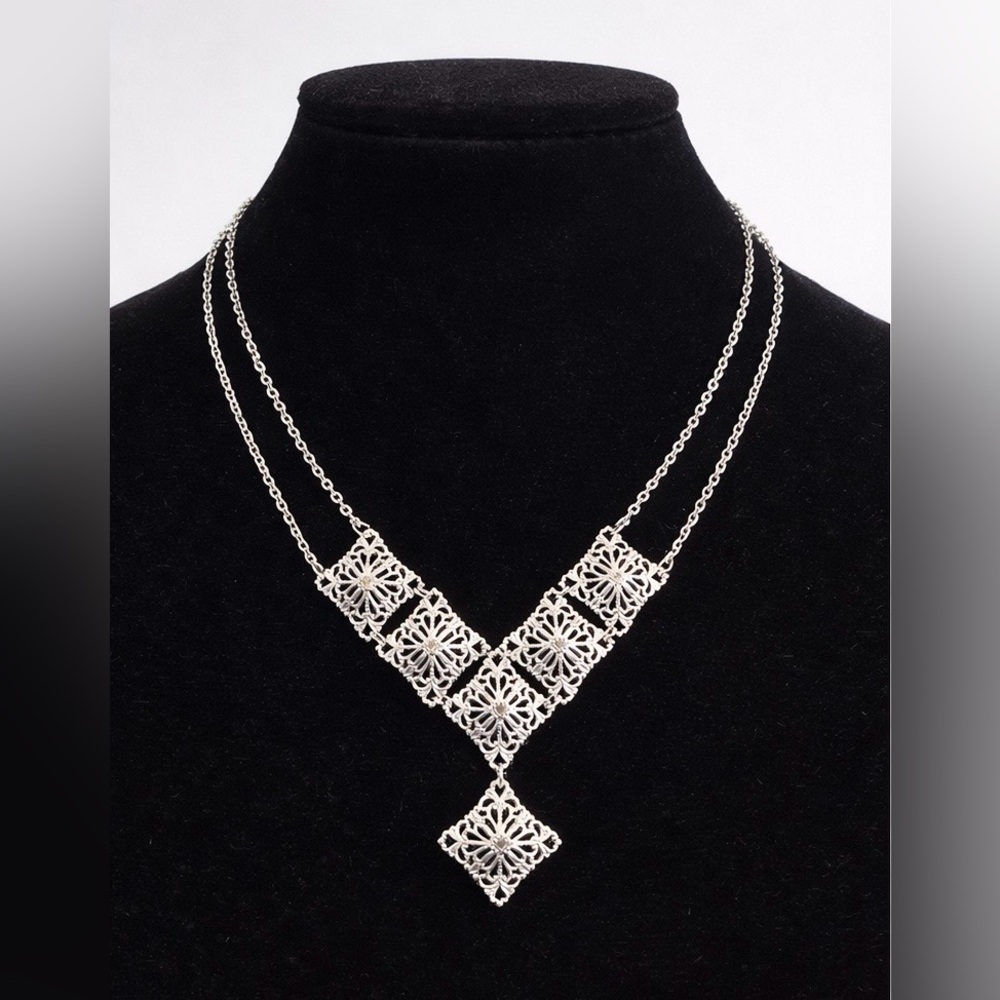 Vintage Sarah Coventry Silver Tone Filigree Drop Necklace
